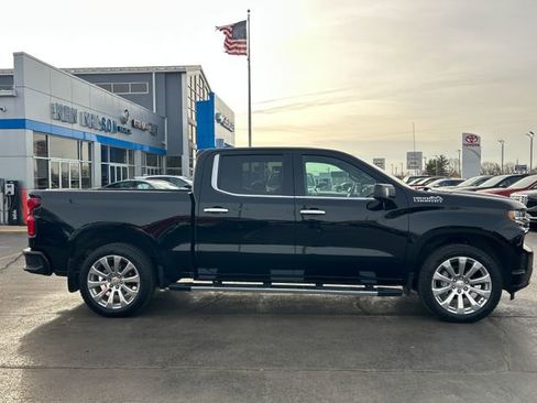 Used 2022 Chevrolet Silverado 1500 High Country AWD/4WD image 12
