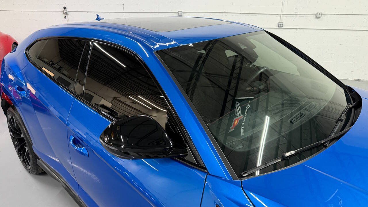 Used 2021 Lamborghini Urus AWD/4WD image 6