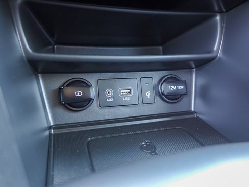 Used 2021 Hyundai Kona Limited AWD/4WD image 22