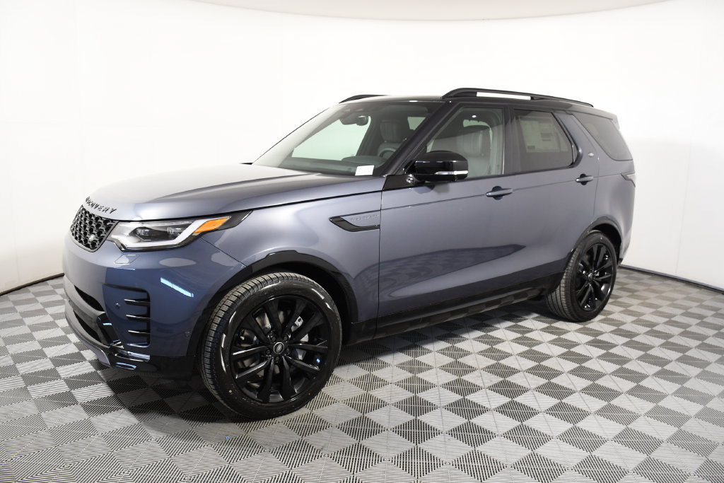 Certified 2026 Land Rover Discovery Dynamic SE AWD/4WD image 2