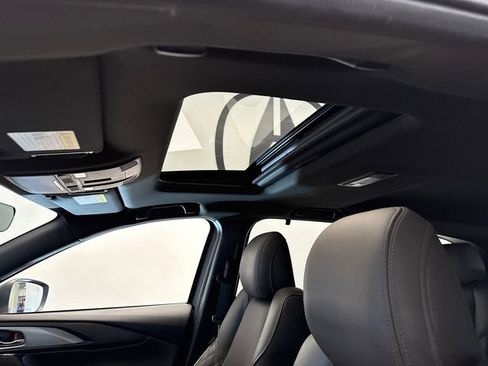 Used 2023 MAZDA CX-9 Signature image 11