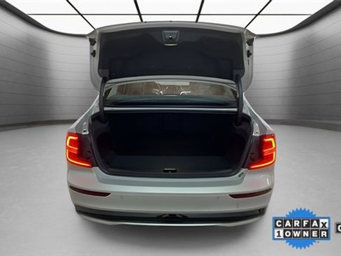 Used 2025 Volvo S60 B5 Core image 7