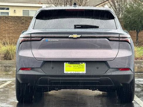 New 2026 Chevrolet Equinox EV LT image 7