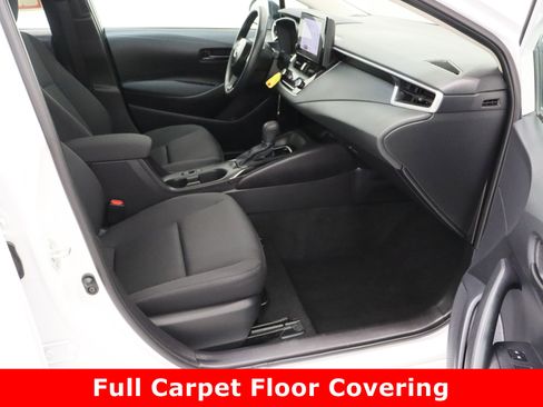 Certified 2025 Toyota Corolla LE image 33