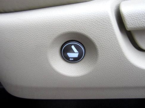 Used 2017 Acura MDX SH-AWD w/ Advance Package image 17