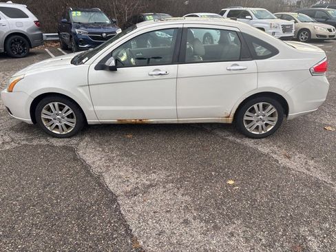 Used 2011 Ford Focus SEL w/ 301A Rapid Spec Order Code image 9