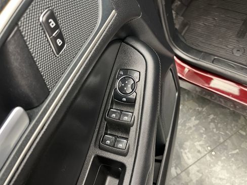 Certified 2024 Ford Edge SEL w/ Convenience Package image 9