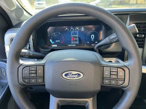 New 2026 Ford F450 XLT w/ XLT Premium Package image 16