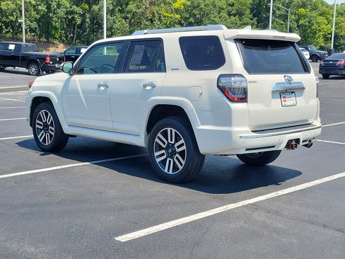 Used 2016 Toyota 4Runner Limited AWD/4WD image 4