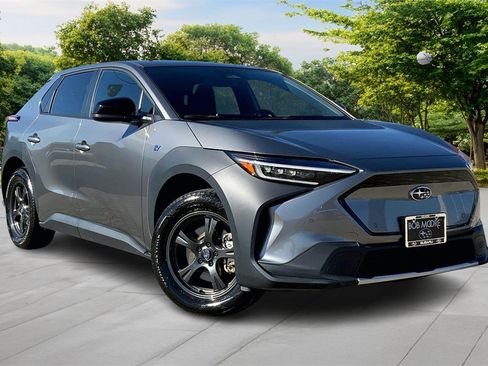 Used 2023 Subaru Solterra AWD image 3