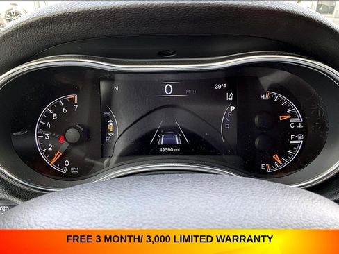 Used 2022 Jeep Grand Cherokee Laredo X AWD/4WD image 13