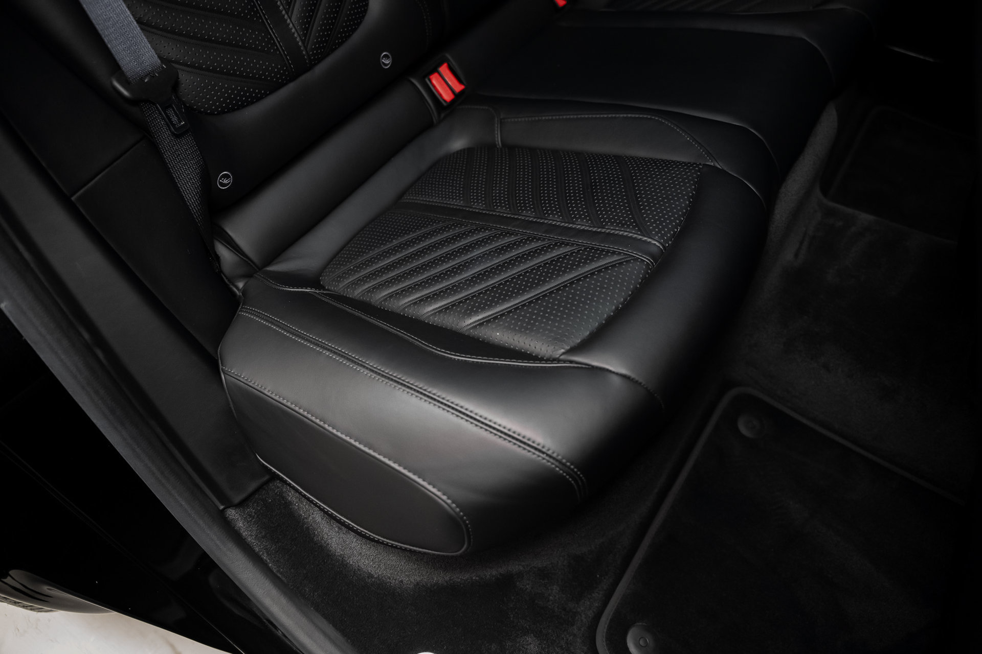 Used 2024 Aston Martin DBX 707 AWD/4WD image 68