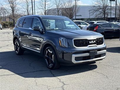 Used 2023 Kia Telluride EX w/ EX Captain's Chair Package