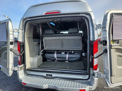 Used 2017 Ford Transit 150 XLT image 24