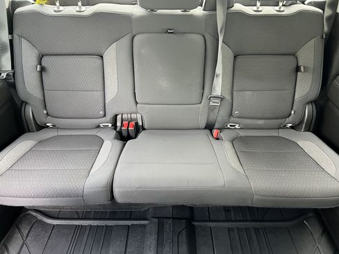 Used 2021 Chevrolet Silverado 1500 RST w/ Bed Protection Package AWD/4WD image 15