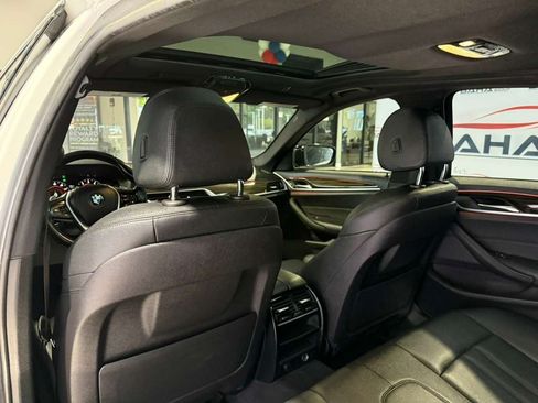 Used 2019 BMW 530i RWD image 41