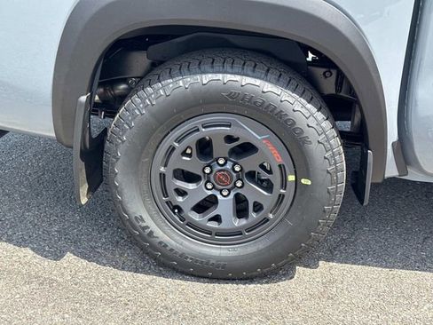 New 2026 Nissan Frontier Pro-X w/ Pro Premium Package RWD image 11