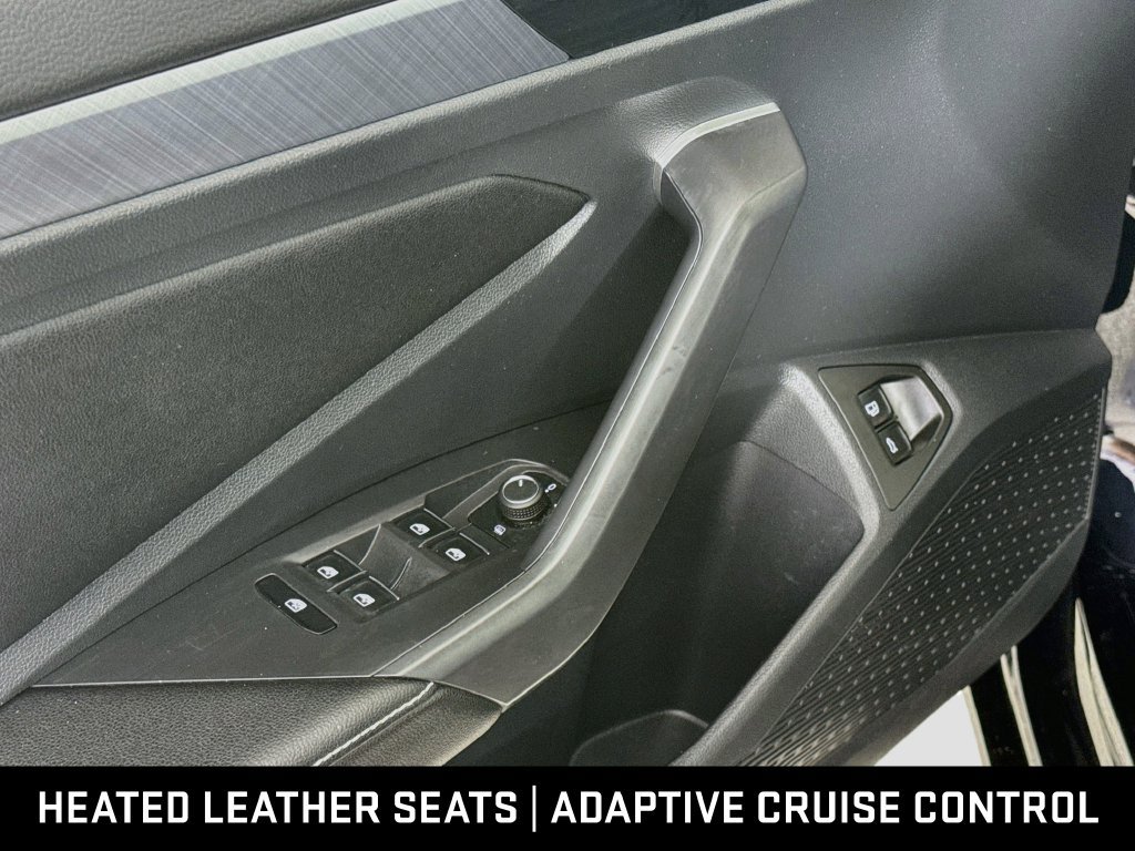 Used 2024 Volkswagen Jetta SE FWD image 19