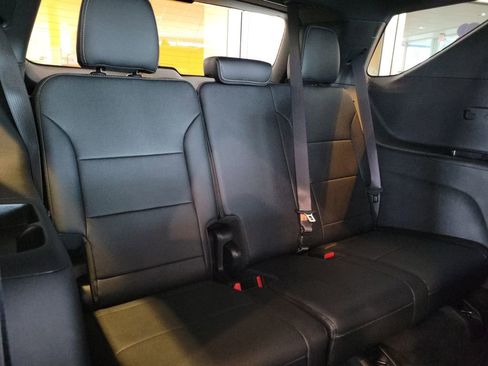 Used 2026 Chevrolet Traverse High Country image 18