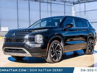 Used 2022 Mitsubishi Outlander SE video 1