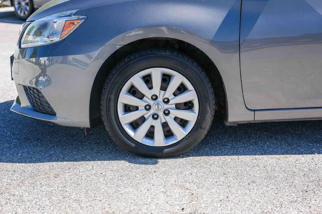 Used 2019 Nissan Sentra S FWD image 11
