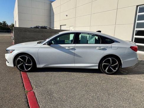 Used 2022 Honda Accord Sport image 8