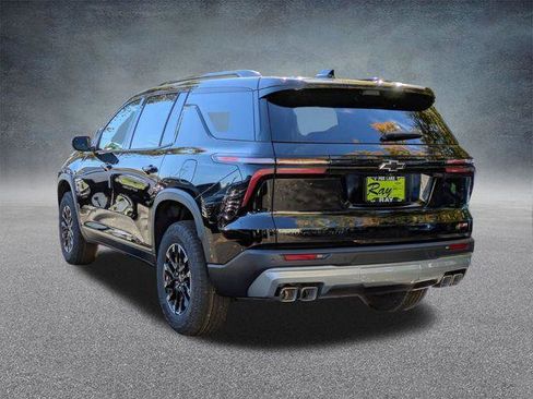New 2026 Chevrolet Traverse Z71 w/ Driver Confidence Package AWD/4WD image 5