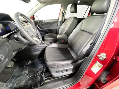 Used 2022 Volkswagen Tiguan SE AWD/4WD image 20