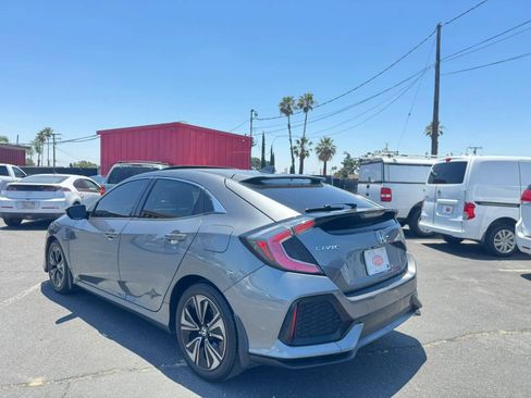 Used 2017 Honda Civic EX image 5