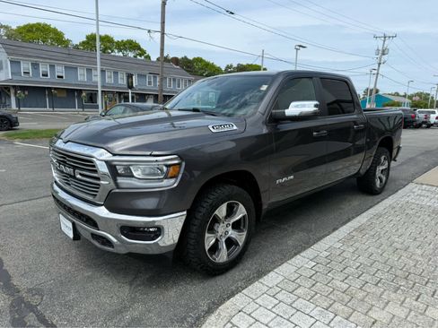 Used 2023 RAM 1500 Laramie AWD/4WD image 4