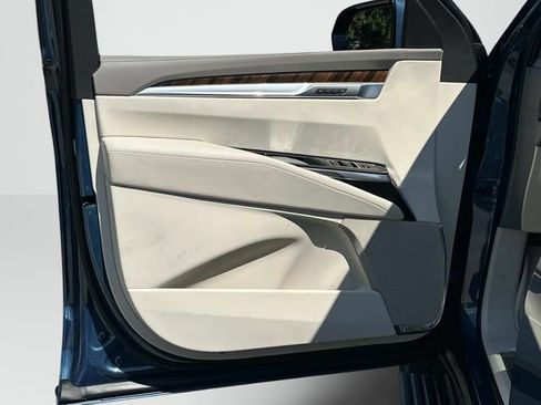 New 2026 Cadillac Escalade Platinum Sport w/ LPO, ONYX Package AWD/4WD image 8