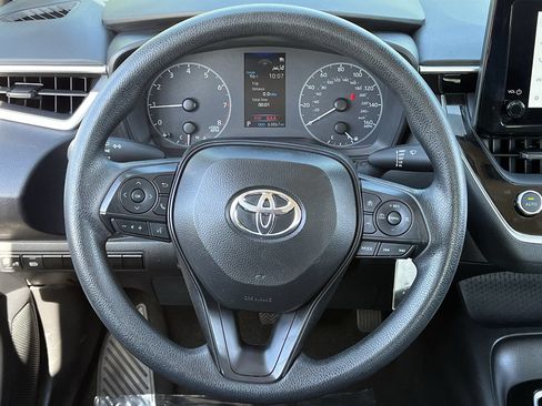 Used 2024 Toyota Corolla LE FWD image 11