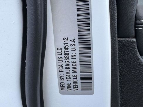 New 2025 Jeep Grand Cherokee L Laredo AWD/4WD image 25