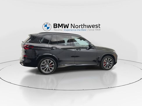 New 2026 BMW X5 xDrive40i w/ M Sport Package AWD/4WD image 4