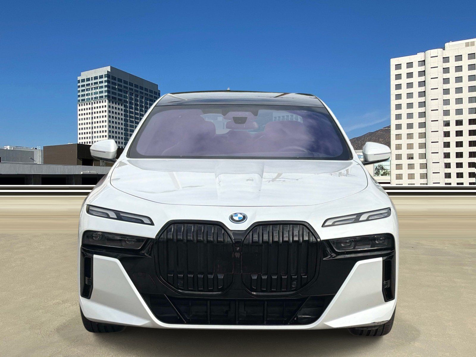 Used 2023 BMW i7 xDrive60 AWD/4WD image 2