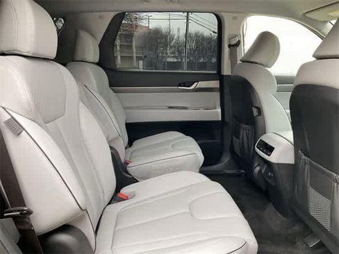 Used 2024 Hyundai Palisade SEL image 15