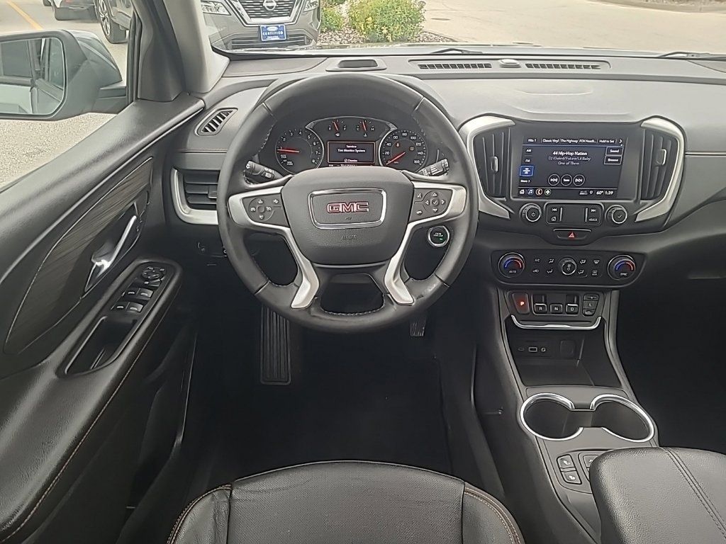 Used 2020 GMC Terrain SLT AWD/4WD image 13