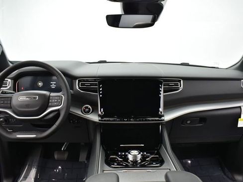 New 2026 Jeep Grand Wagoneer Limited AWD/4WD image 10