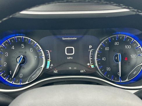 New 2026 Chrysler Pacifica Select image 22