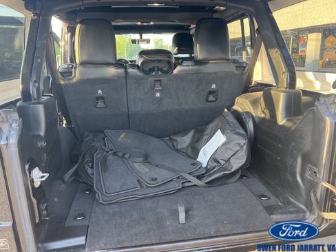 Used 2021 Jeep Wrangler Unlimited Rubicon AWD/4WD image 11