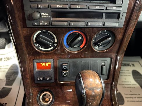 Used 1997 BMW Z3 2.8 image 17