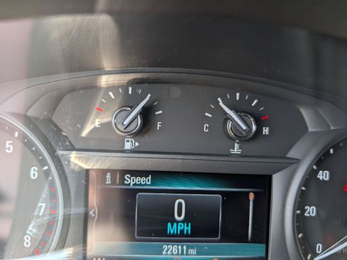 Used 2018 Buick Encore Preferred AWD/4WD image 13