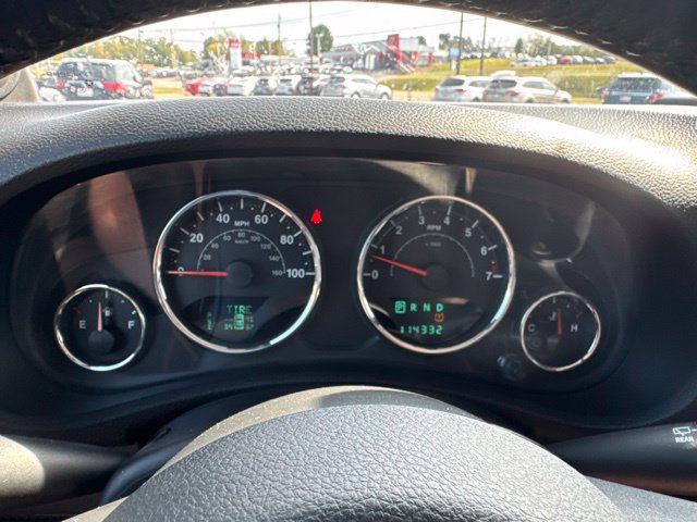 Used 2013 Jeep Wrangler Unlimited Sahara w/ Connectivity Group AWD/4WD image 20