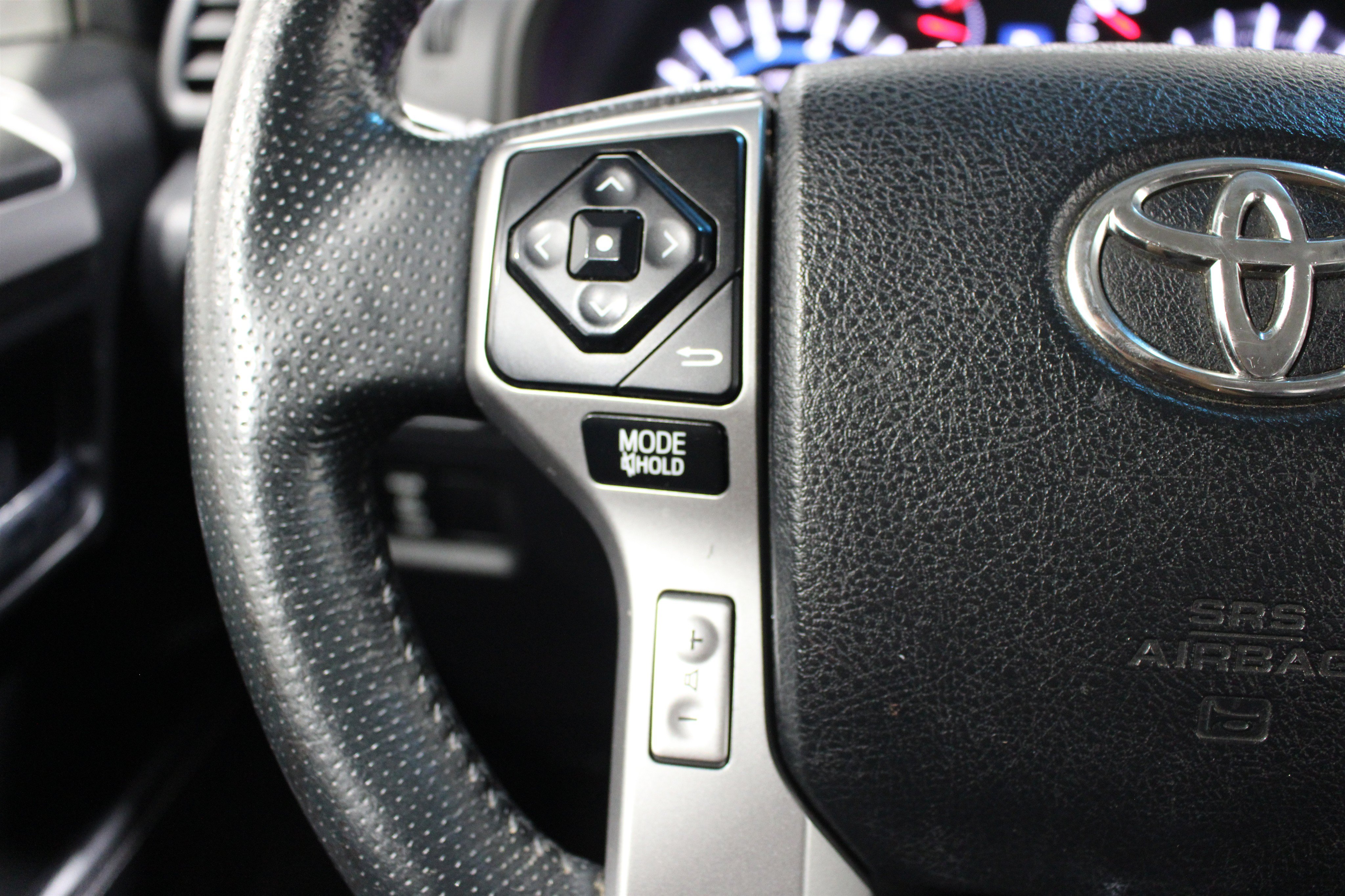 Used 2019 Toyota 4Runner SR5 Premium AWD/4WD image 11