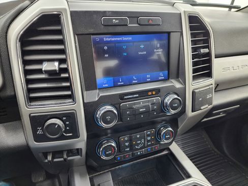 Used 2021 Ford F250 Lariat image 11