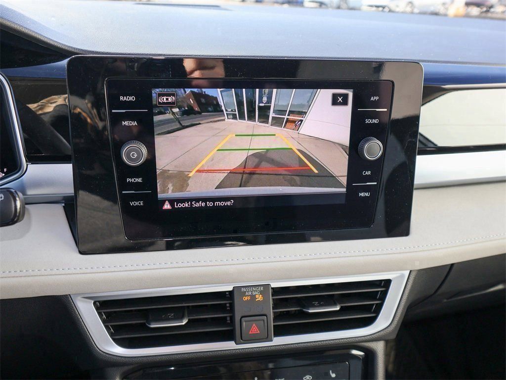 New 2026 Volkswagen Taos SE AWD/4WD image 19