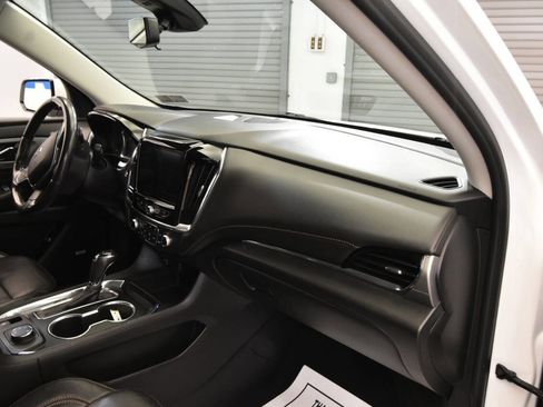 Used 2020 Chevrolet Traverse RS w/ LPO, Floor Liner Package image 16