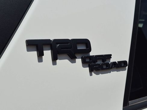 Used 2023 Toyota 4Runner TRD Off-Road Premium w/ Moonroof Package AWD/4WD image 13