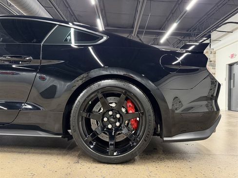 Used 2017 Ford Mustang Shelby GT350R w/ GT350R Equipment Group 920A RWD image 7