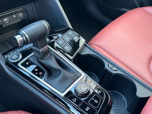 Certified 2023 Kia Sportage SX image 19